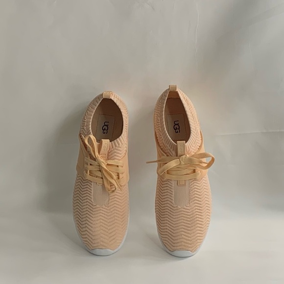 UGG Tread Lite Willows Peach Sneaker - Picture 8 of 12